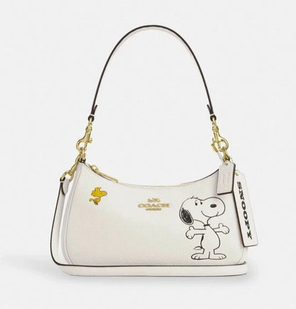 COACH Teri Shoulder Bag CBJ76 in Refined Pebble Leather – Snoopy Chalk