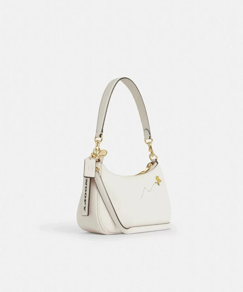 COACH Teri Shoulder Bag CBJ76 in Refined Pebble Leather – Snoopy Chalk